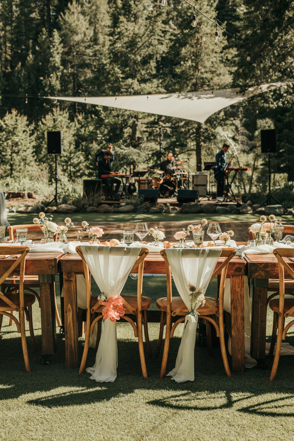 revel_and_rye_event_co_wedding_and_event_planning_and_design_tahoe_colorado_mountain_wedding_and_planning_dancingpines_dancing_pines_littletruckeeriver_littletruckee_truckee_lostsierras_sierranevadas_11