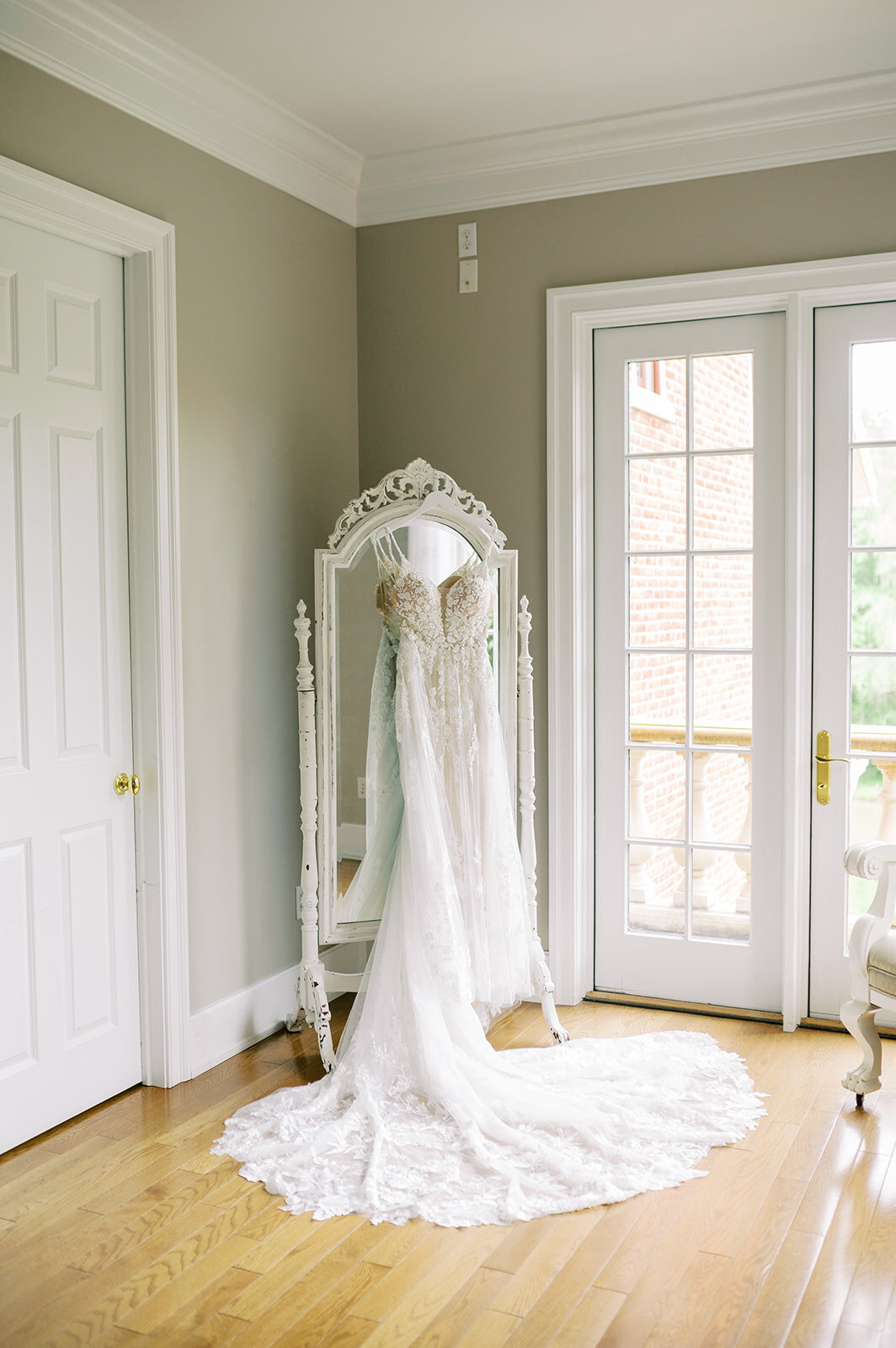 Tom&EmWeddings-9585