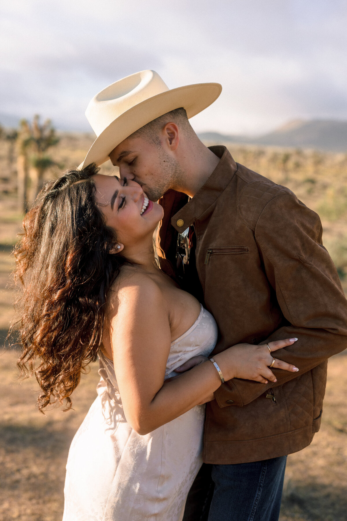 brefloresphotography-joshuatreeengagement-54