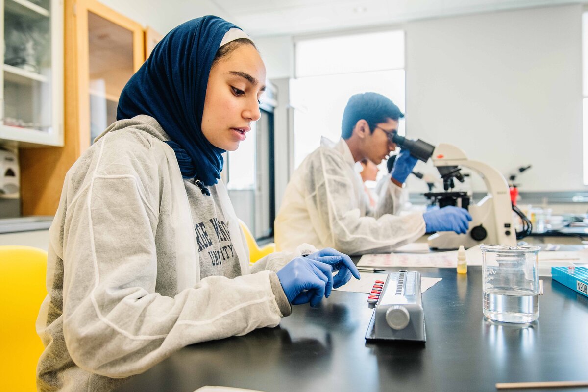 Linnea_Farnsworth_Photography_Independent_School_university__education_Marketing_washington_dc_