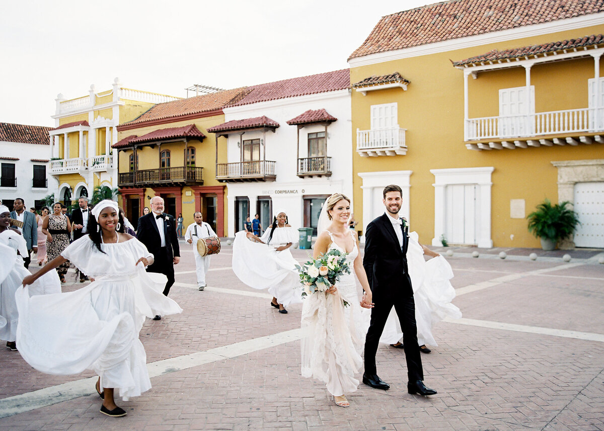 Vicki Grafton Photography Cartagena Casa Pombo Fine Art Film Luxury Destination Photographer Modern Destination Luxury Bride Emotive Timeless Photography152