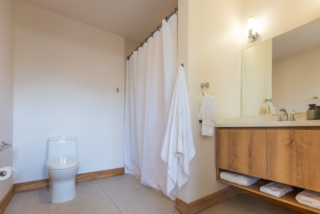 14_Bathroom