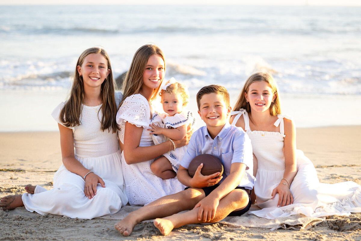 families-sibling-group-beach-orange-county-lauren-ford-photography