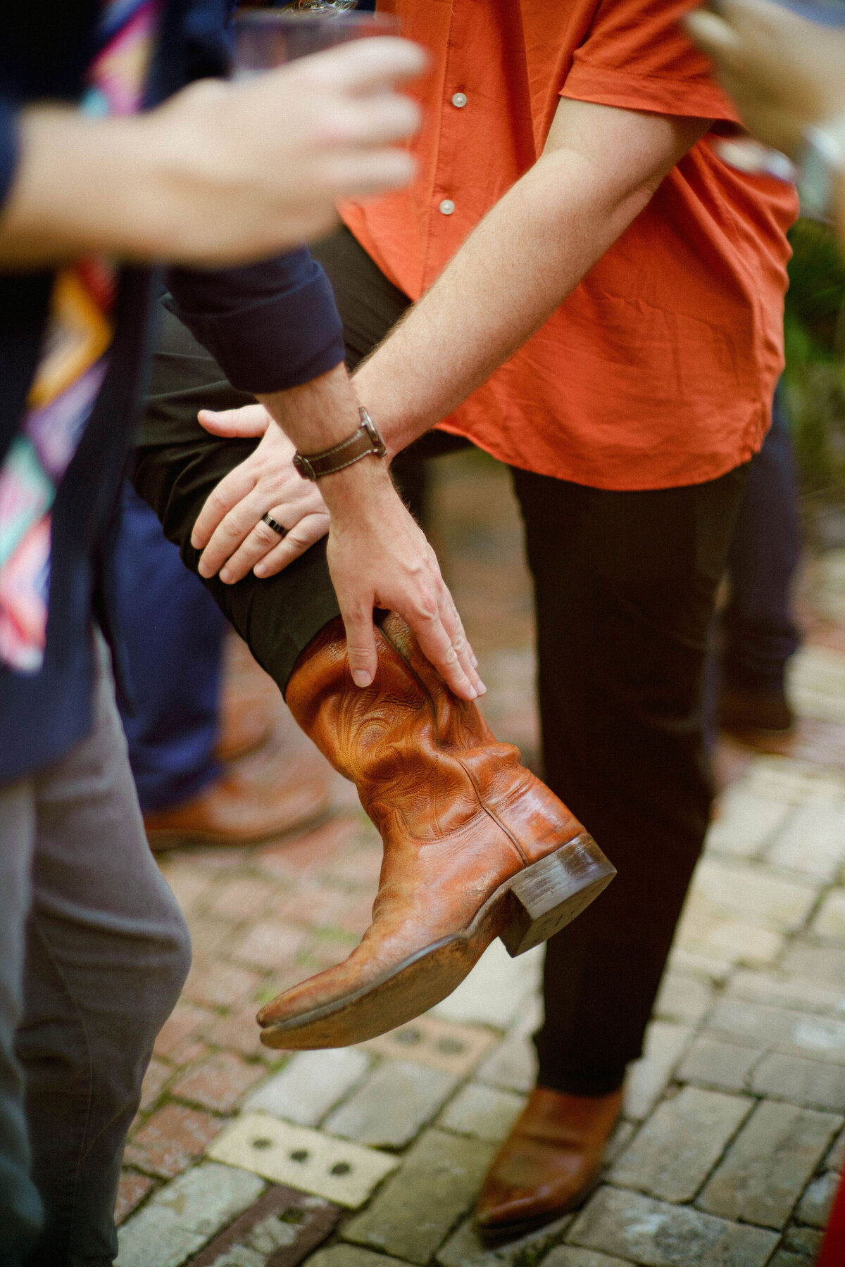 Cocktails&Toasts_Jen&ChrisWeddingPhotos_AustinWeddingPhotographer_HereafterFilms-45