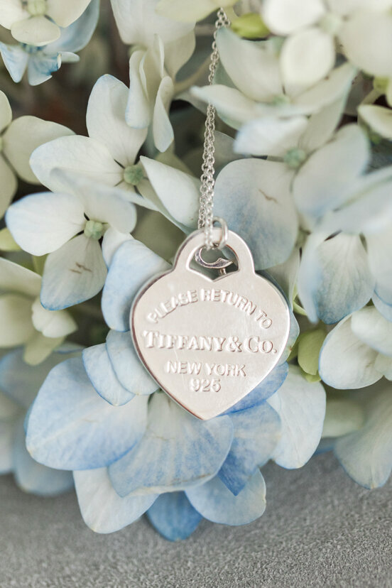 silver-heart-necklace-hydrangea