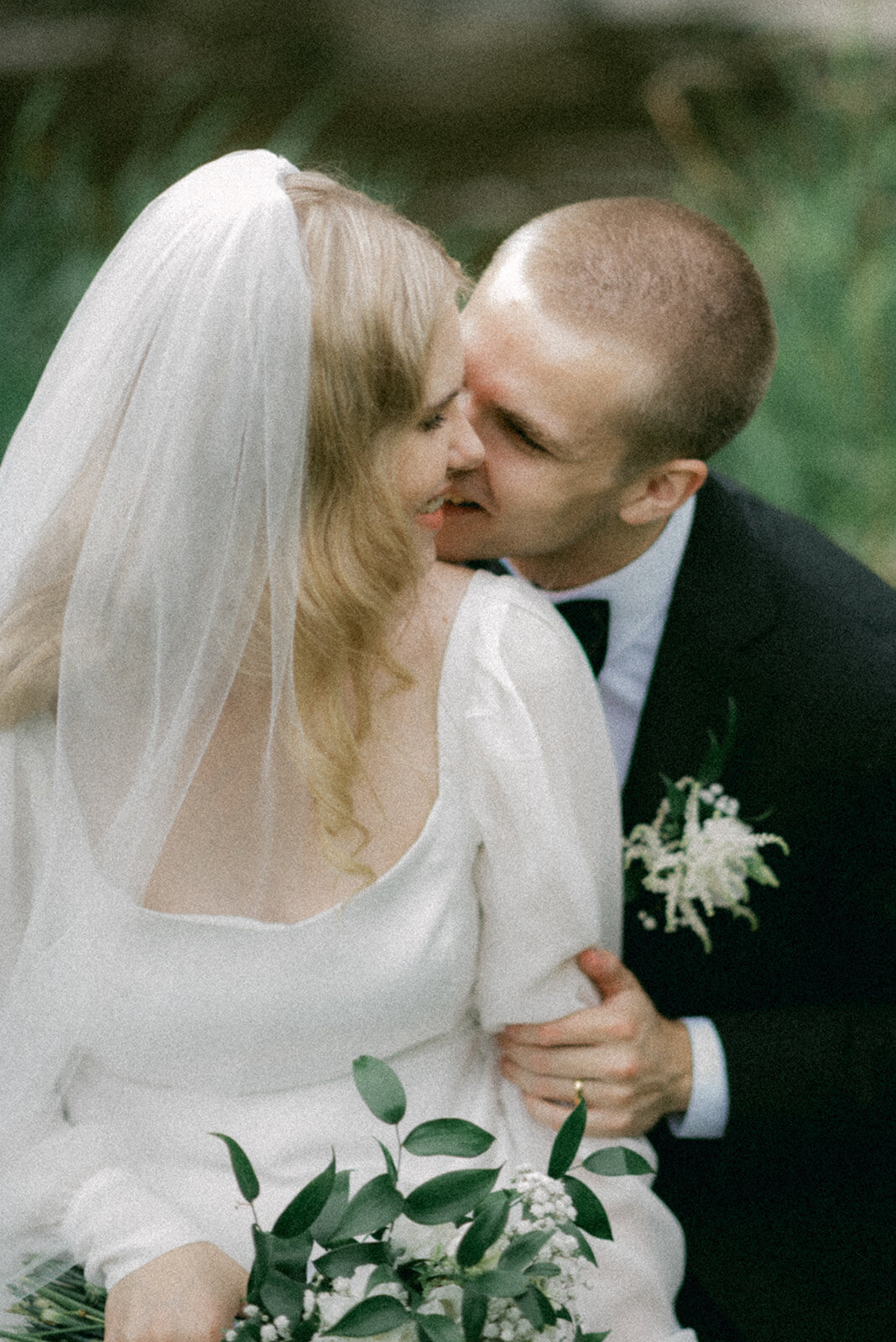 Wedding photo of an Intimate and romantic wedding  photography session in Porvoo by photographer Hannika Gabrielsson
