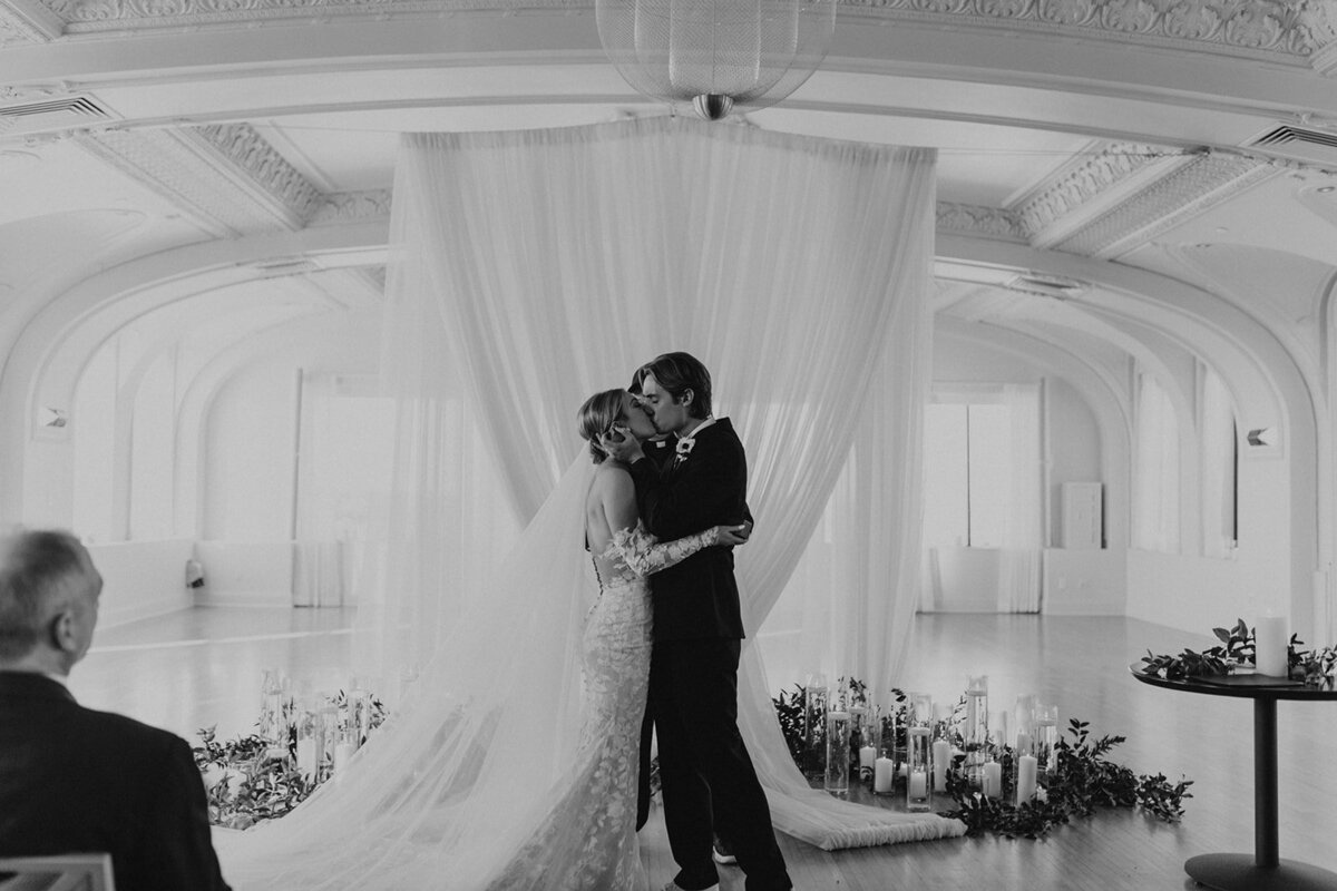 Howe-Ceremony_LMKPWEddings-56_websize