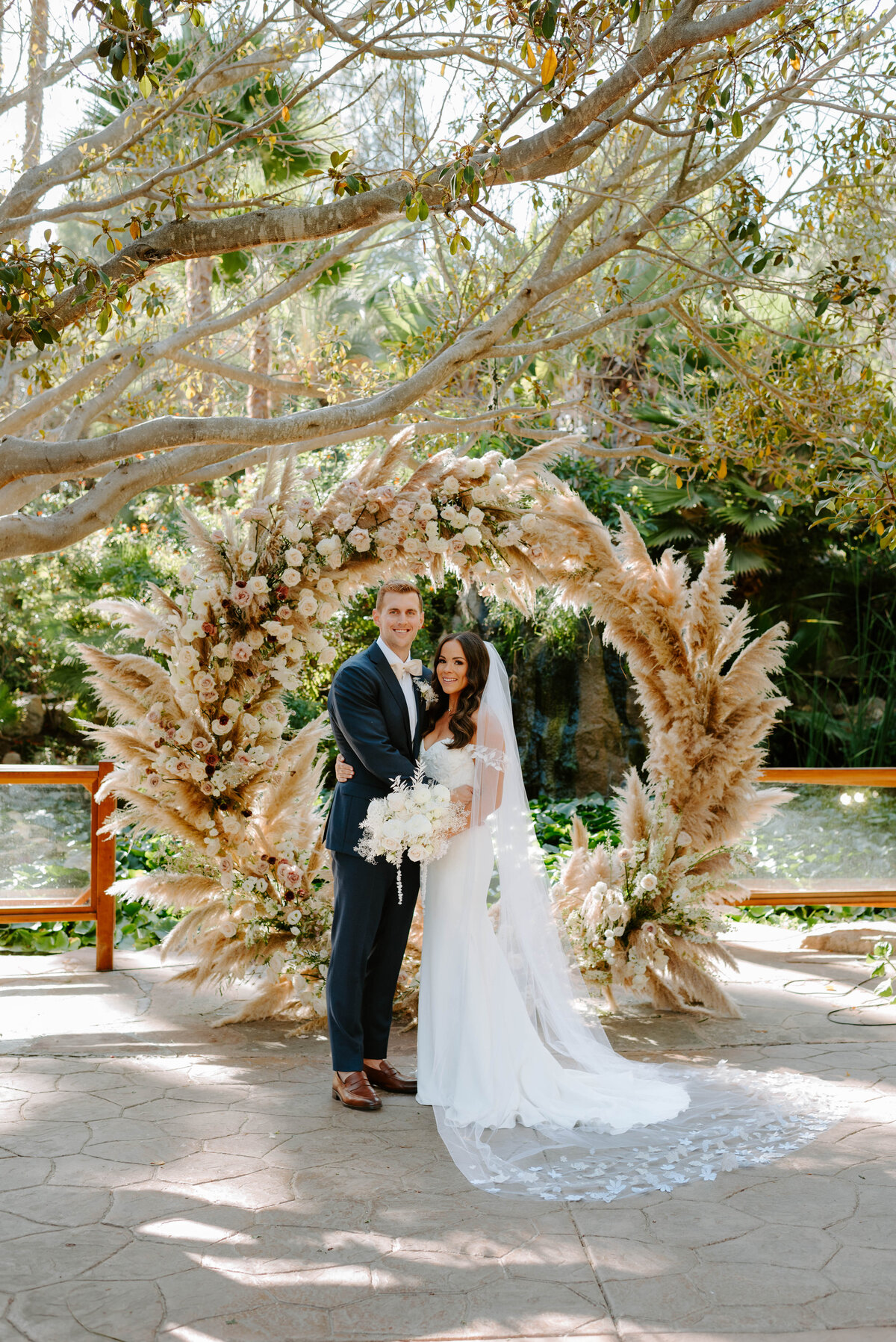 temecula-wedding-photographer-botanica-wedding-oceanside-trademark-venues-wedding-kate-garcia-weddings702