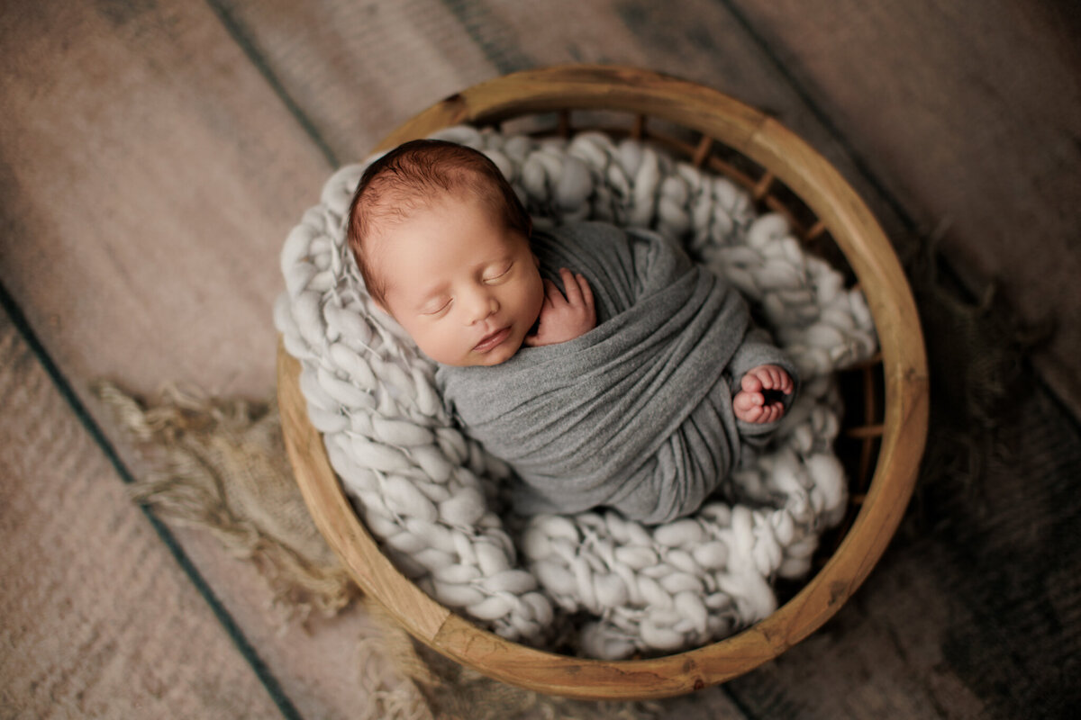 best NWA newborn portraits, newborn photoshoot near me, Northwest Arkansas newborn portrait studio, best NWA baby photographer