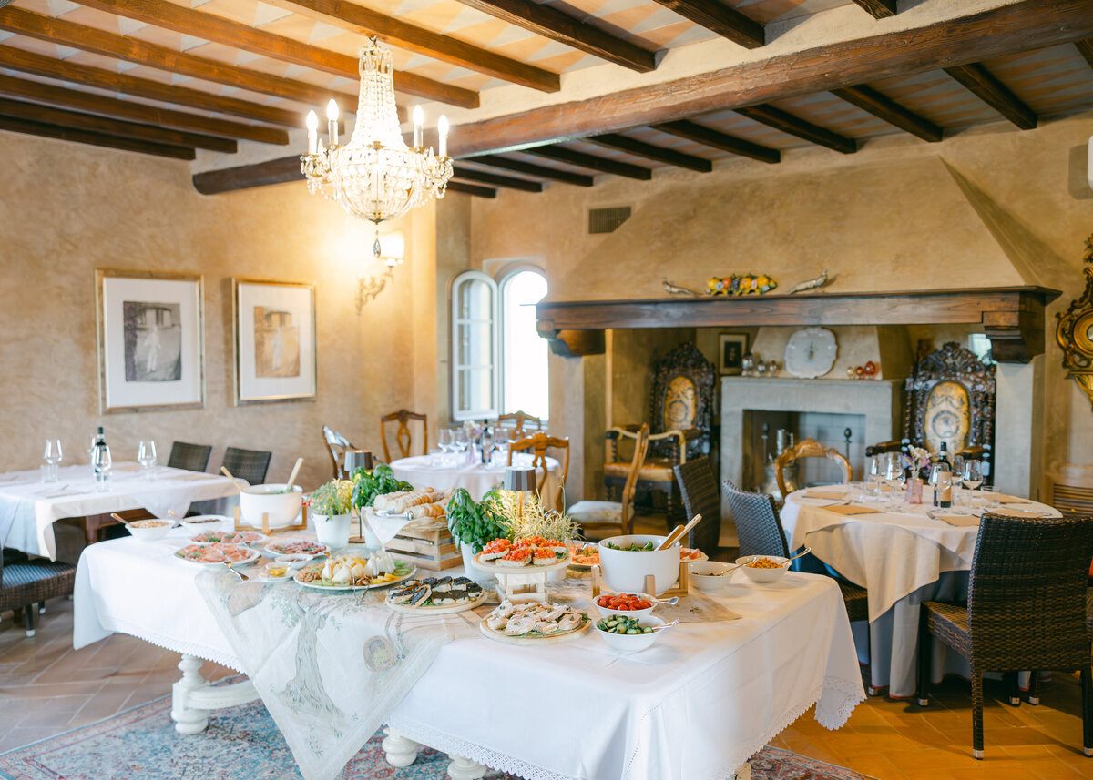 Tenuta_Guardastelle_Tuscany_Italy_Wedding_Photographer_Alyse_and_Ben_Photography-
