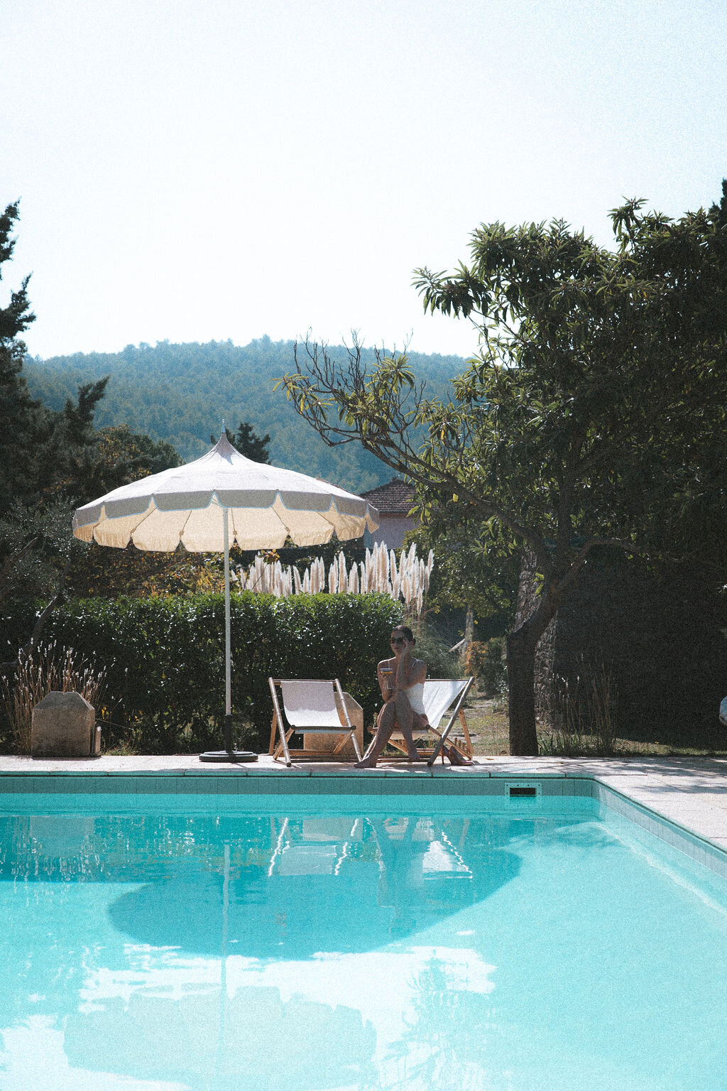french-chateau-swimming-pool-wedding