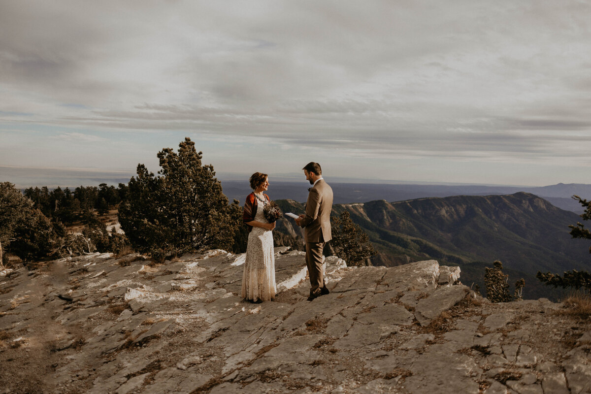 jemez-pueblo-sandia-crest-2-day-elopement-new-mexico-21