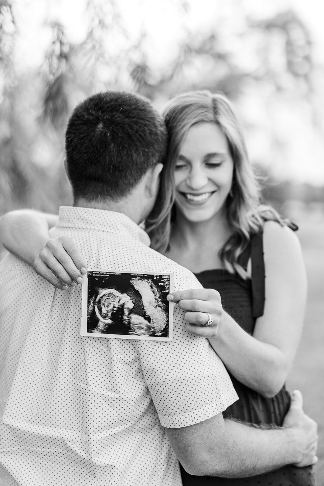 2023 Maternity Session _ Cox Hall Gardens_Alexis Fox Photography + Maternity Session + Cox Hall Gardents + Carmel + Indiana (6 of 24)