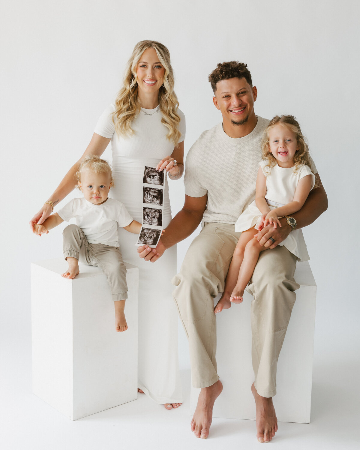 MahomesFamily_SydneySchneiderPhotography-6872