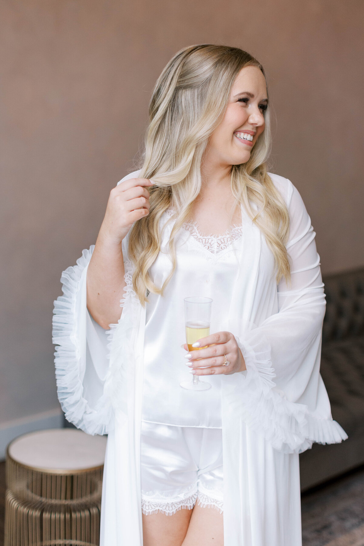 Nicole + Zach Wedding Day Previews-8