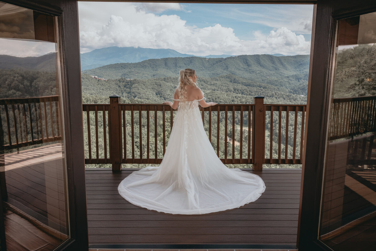 Kat-Ben-Wedding-Magnolia-Venue-Pigeon-Forge-TN-2025-275