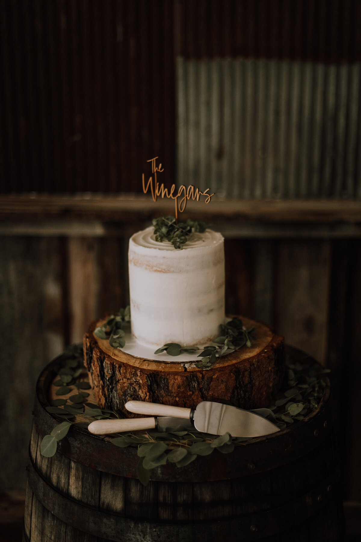 wedding cake at younger ranch