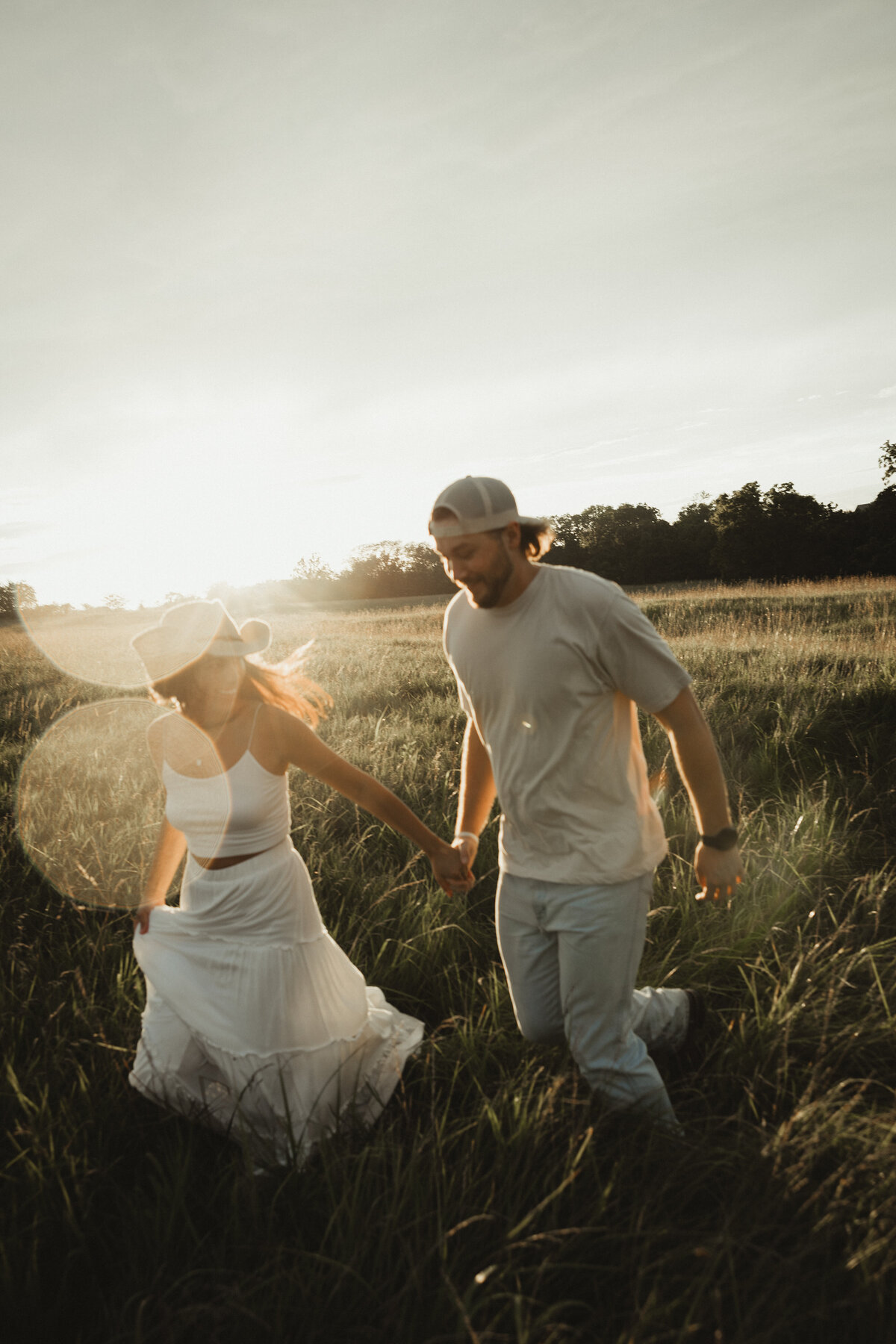 Wildflowercouplessessionwithtruck_emilyarwinephoto-190