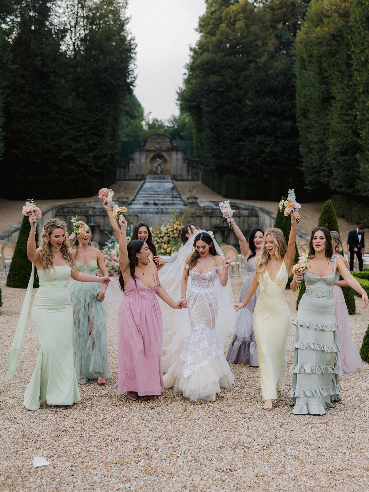 Chateau-de-Villette-wedding-florist-Floraison9