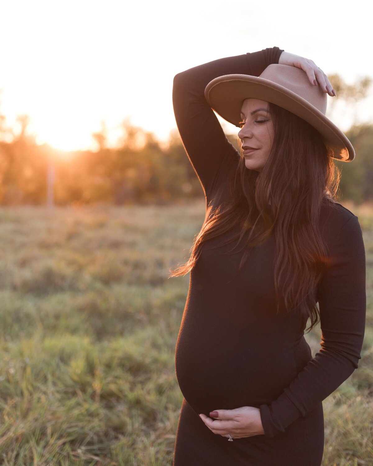 pregnant mom and dad heritage hills fargo