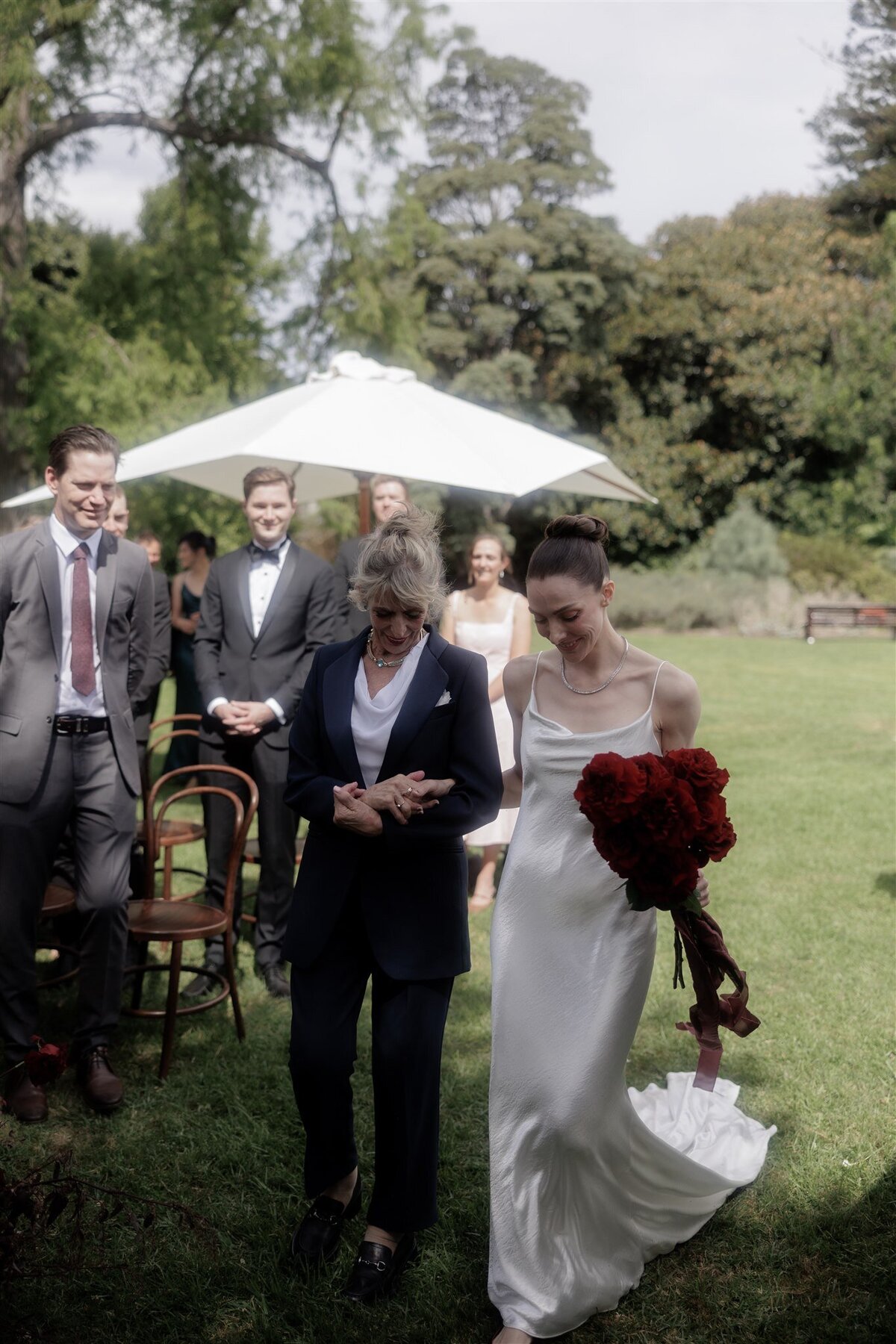 Maegan-Brown-Moments_20240120_Wedding_Stella-Julian_Botanical-Gardens_Sophia-Prahran-Arcade_1326