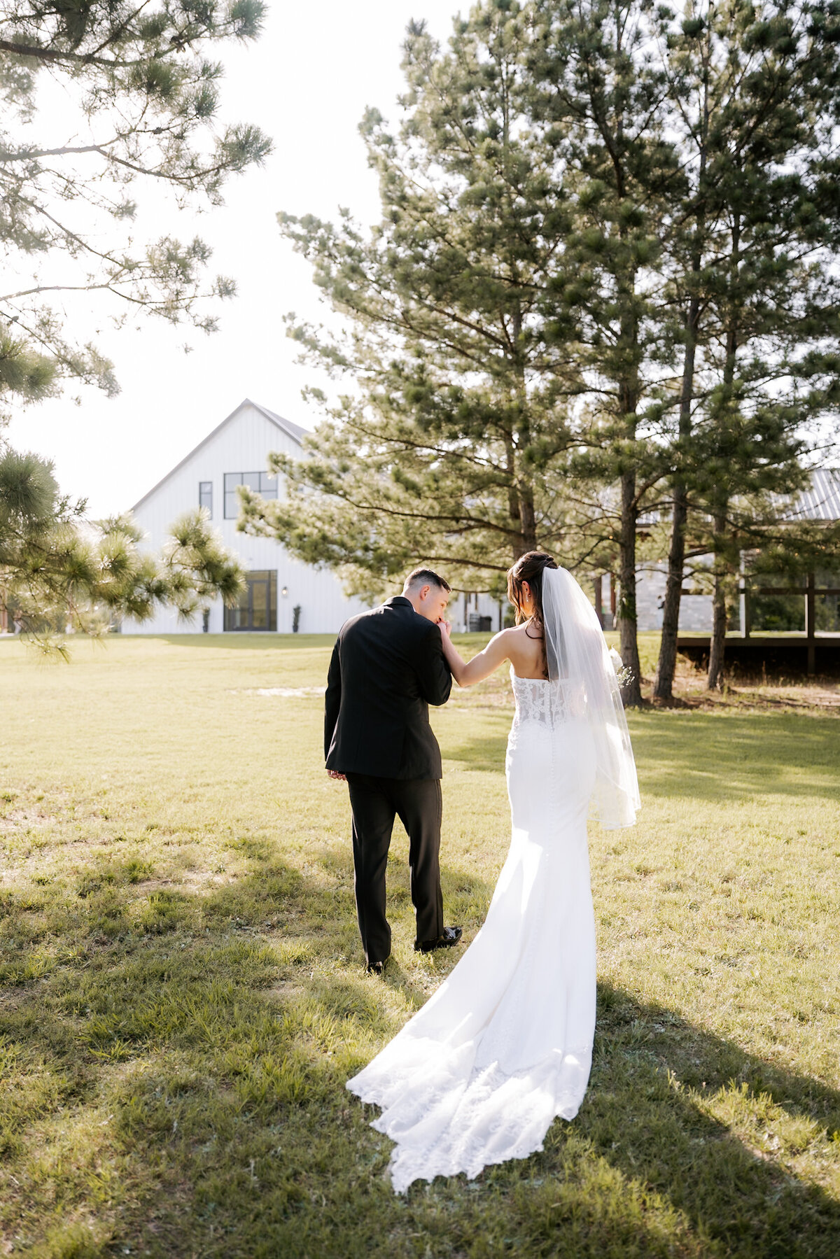 Editorial wedding photography in Houston with timeless, romantic style