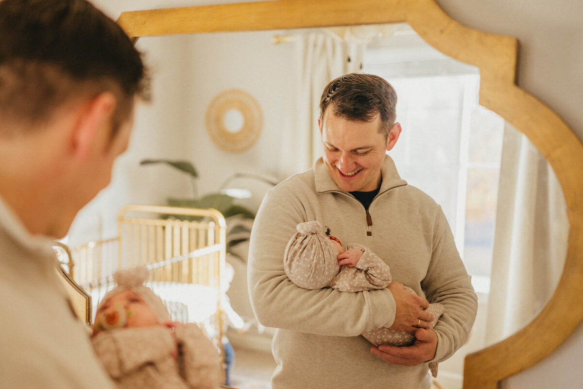 moments-and-mountains-photo-video-family-portraits-pictures-olympia-tacoma-lacey-chehalis-newborn-family-photographer-EV (24 of 84)