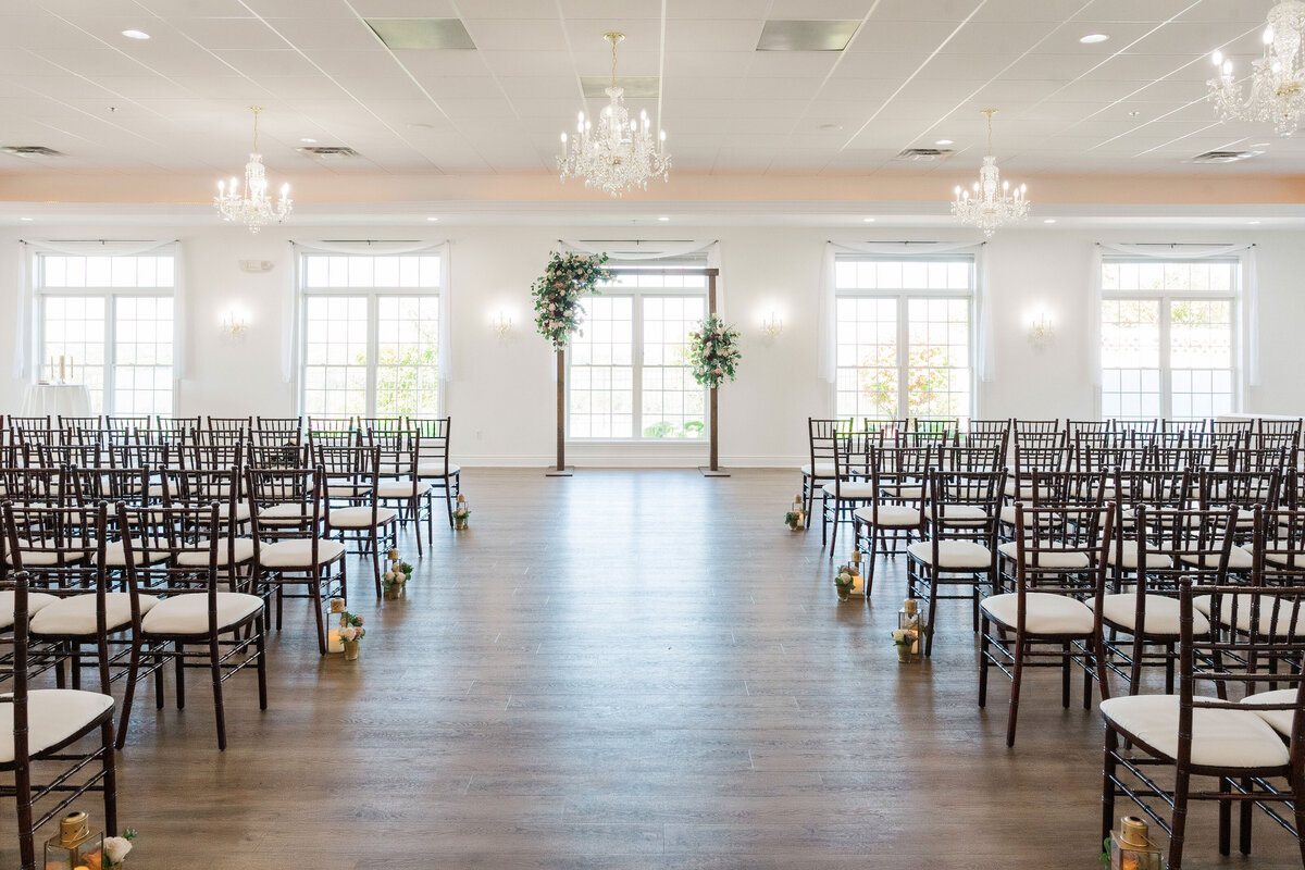 wedding ceremony space at twelve oaks mansion