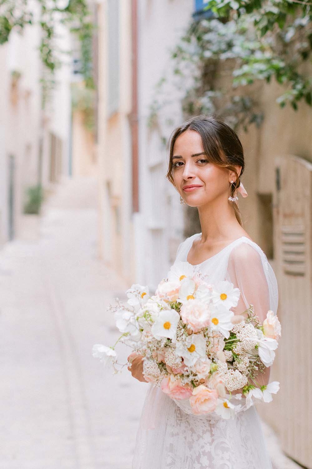 Louise Valentine bridal campaign in Saint Tropez - Veronique Lorre artistic direction - Thomas audiffren photography8
