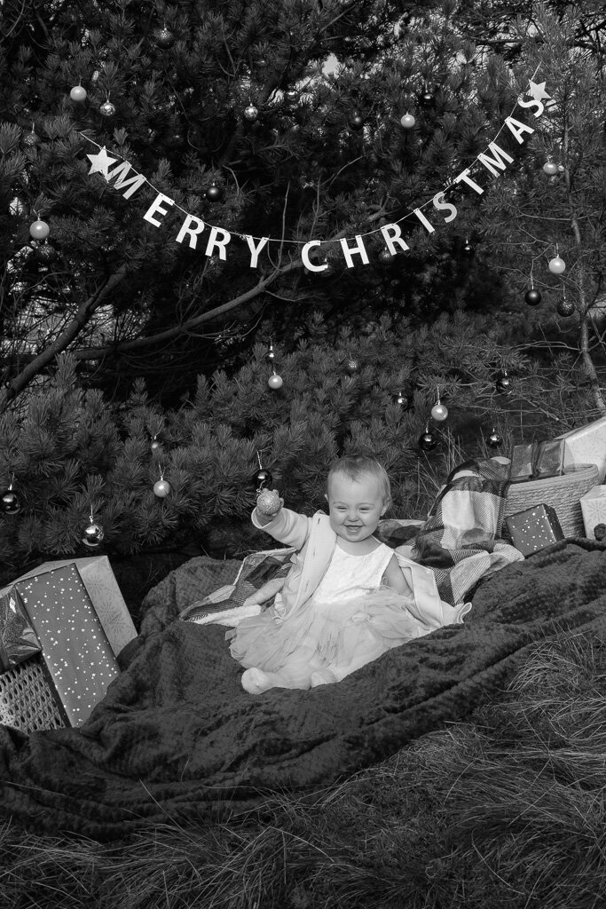 Christmas Mini photoshoot - Goyt Valley, High Peak - Nostalgia photography (19)