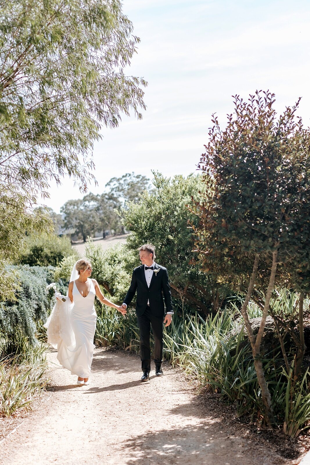 Elope-micro-wedding-elopement-yarravalley-melbourne-Balgownie-Estate56