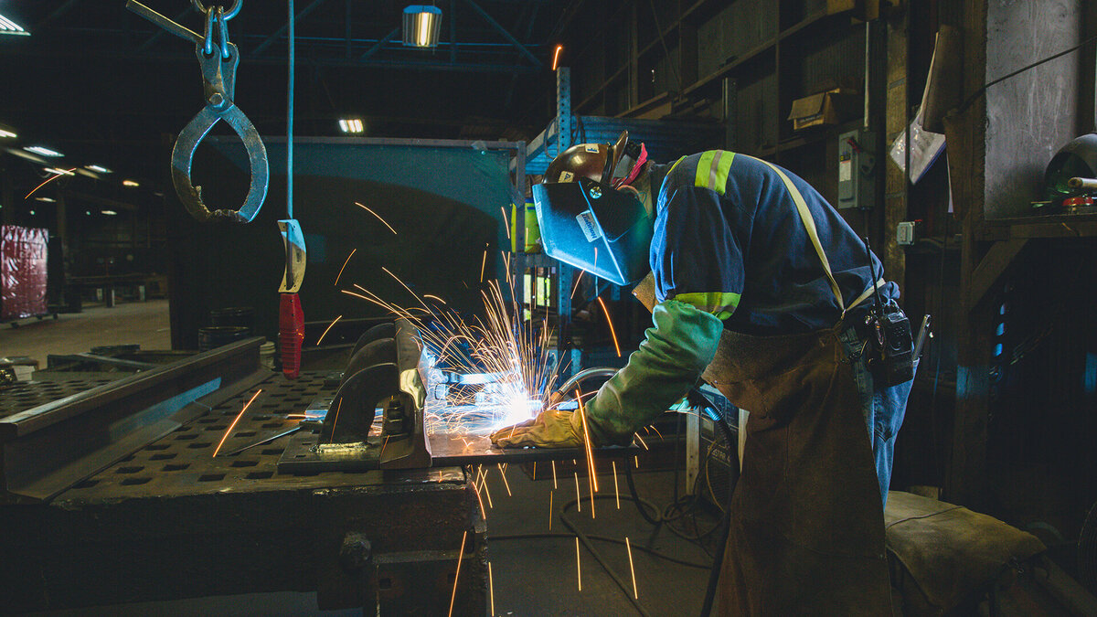 industrial-photography-header-welder-addy-birmingham-rail