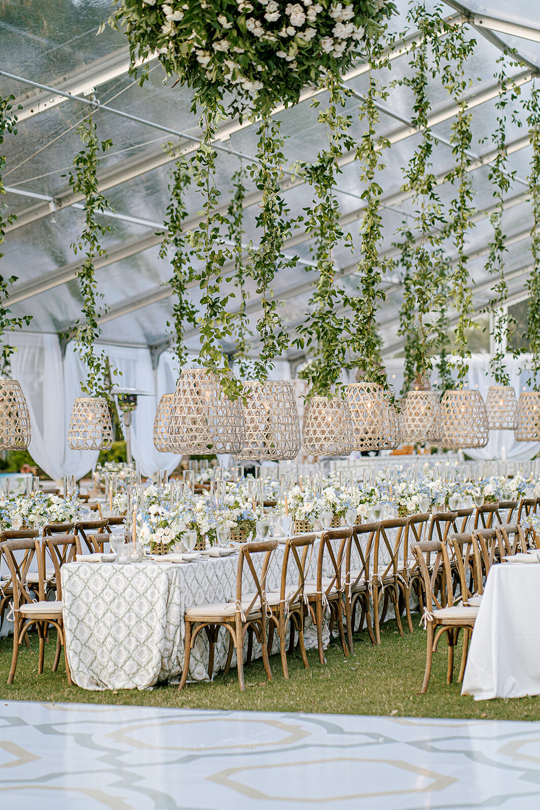 wedding-clear-tent-hanging-greenery