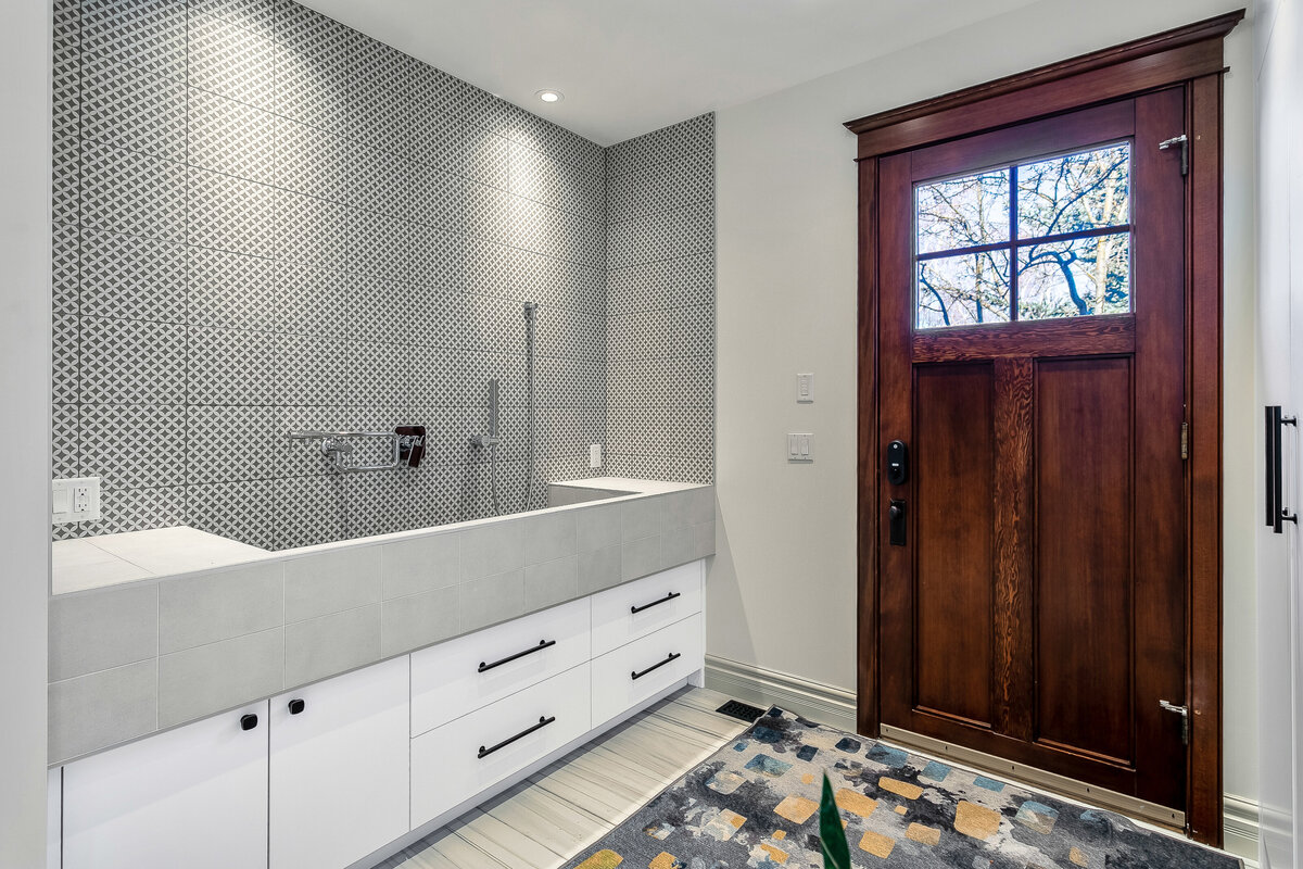 4719 CHARLES DR-4826-HDR