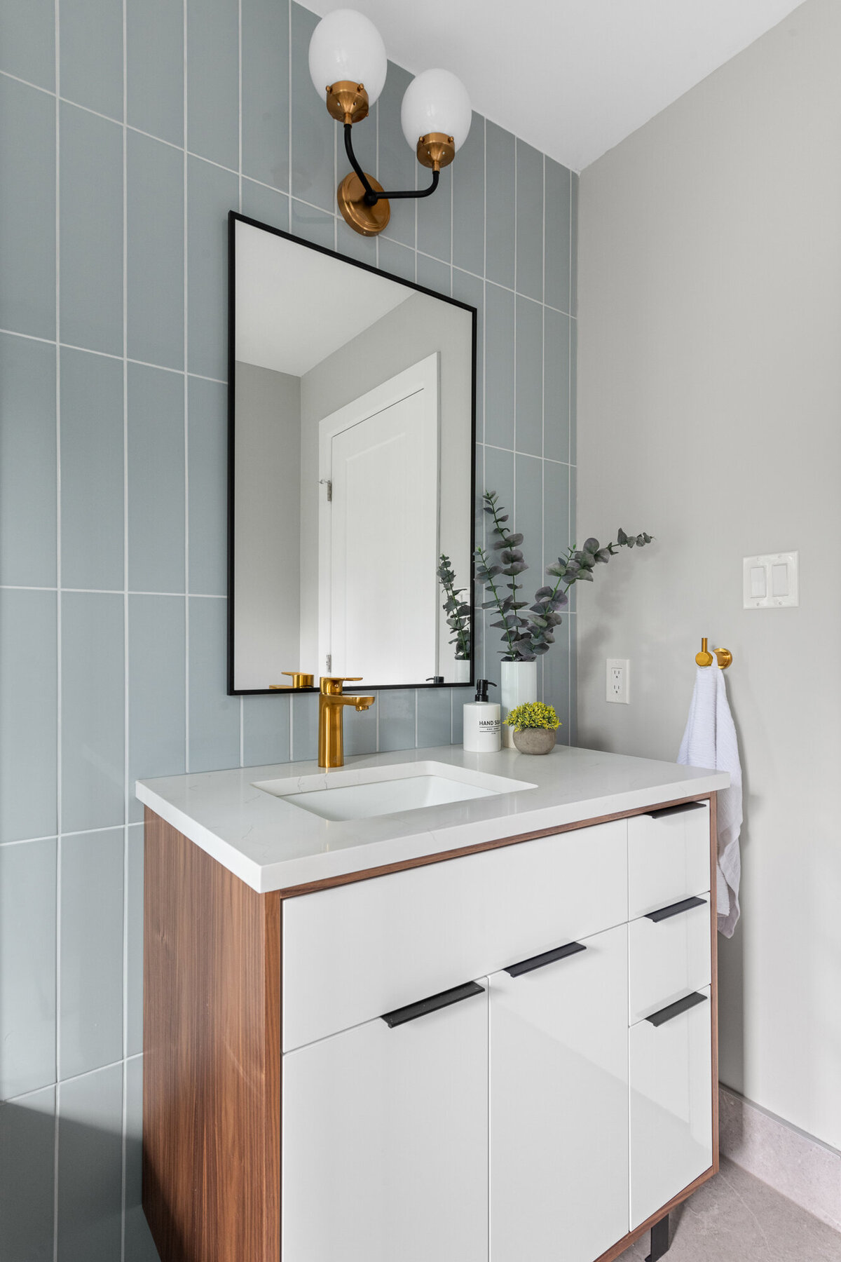 final image of our blue serenity bathroom design project