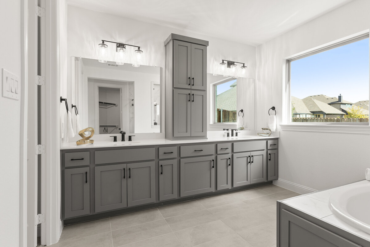 1001 Canuela-Primary Suite-6