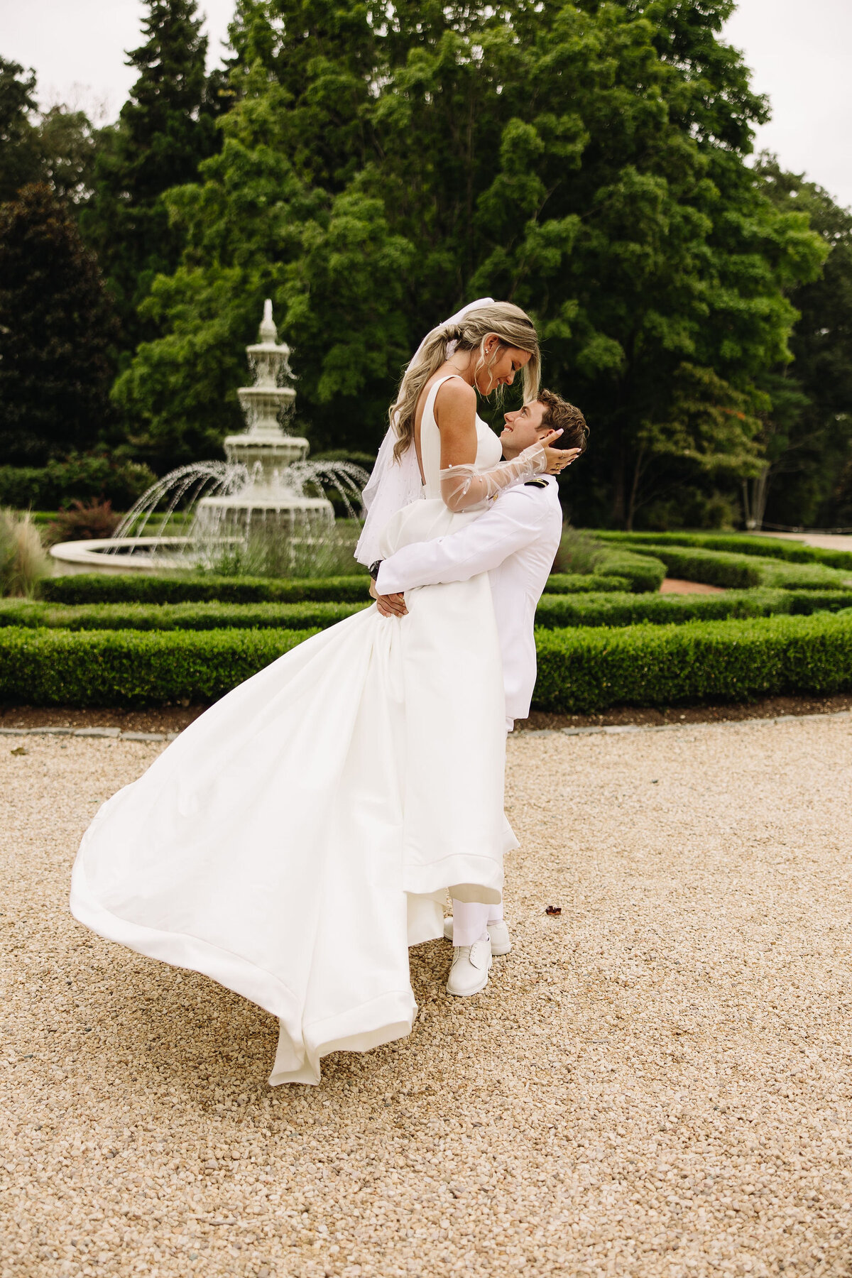 Bride and Groom Portraits by Virginia Wedding Photographer