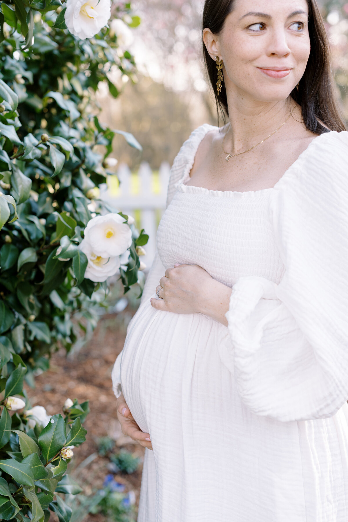 maternity portrait with florals in richmond virginia