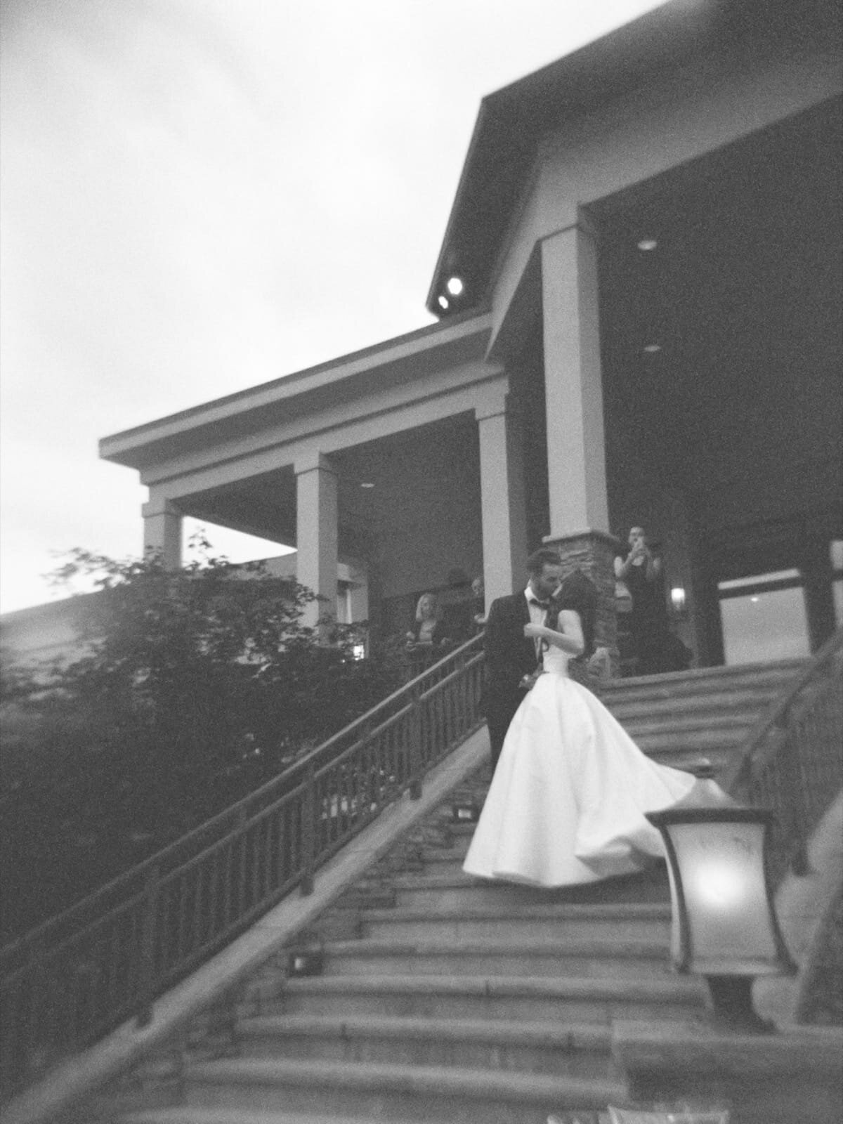 2025_05_17 Jenna + Gray Lake Club Wedding-web-00117