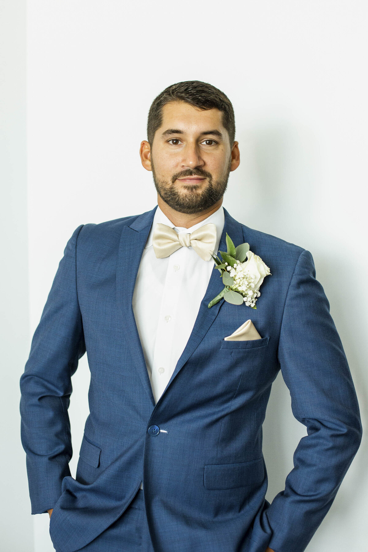 Beach Club Modern Chic Wedding with Touches of Pearl and Gold - Top East Coast Wedding Photography - Ashley Mac Photographs - New Jersey - New York - Connecticut - Rhode Island -18