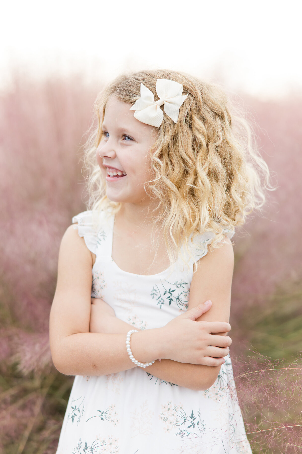 Portrait-girl-on-the-field