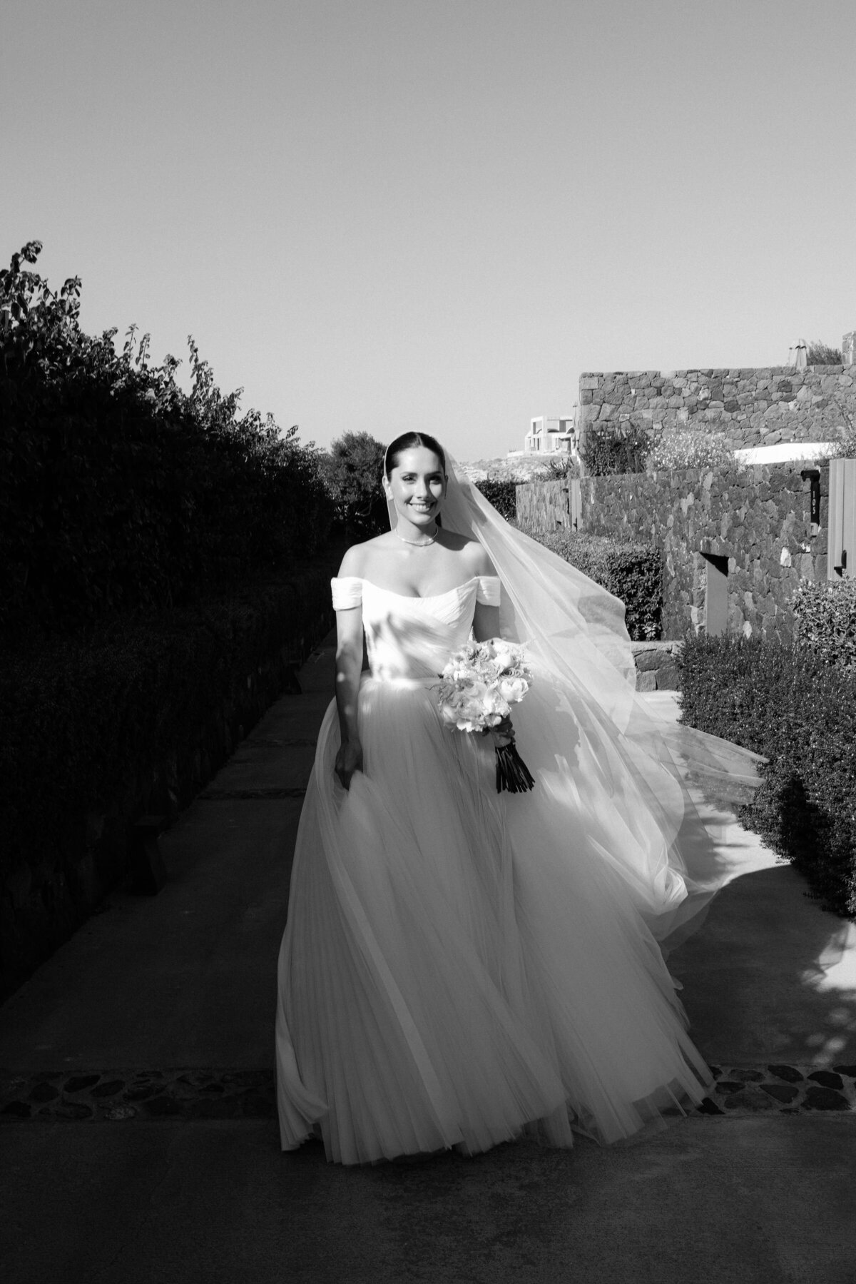 J&E | Glamorous Greece Wedding