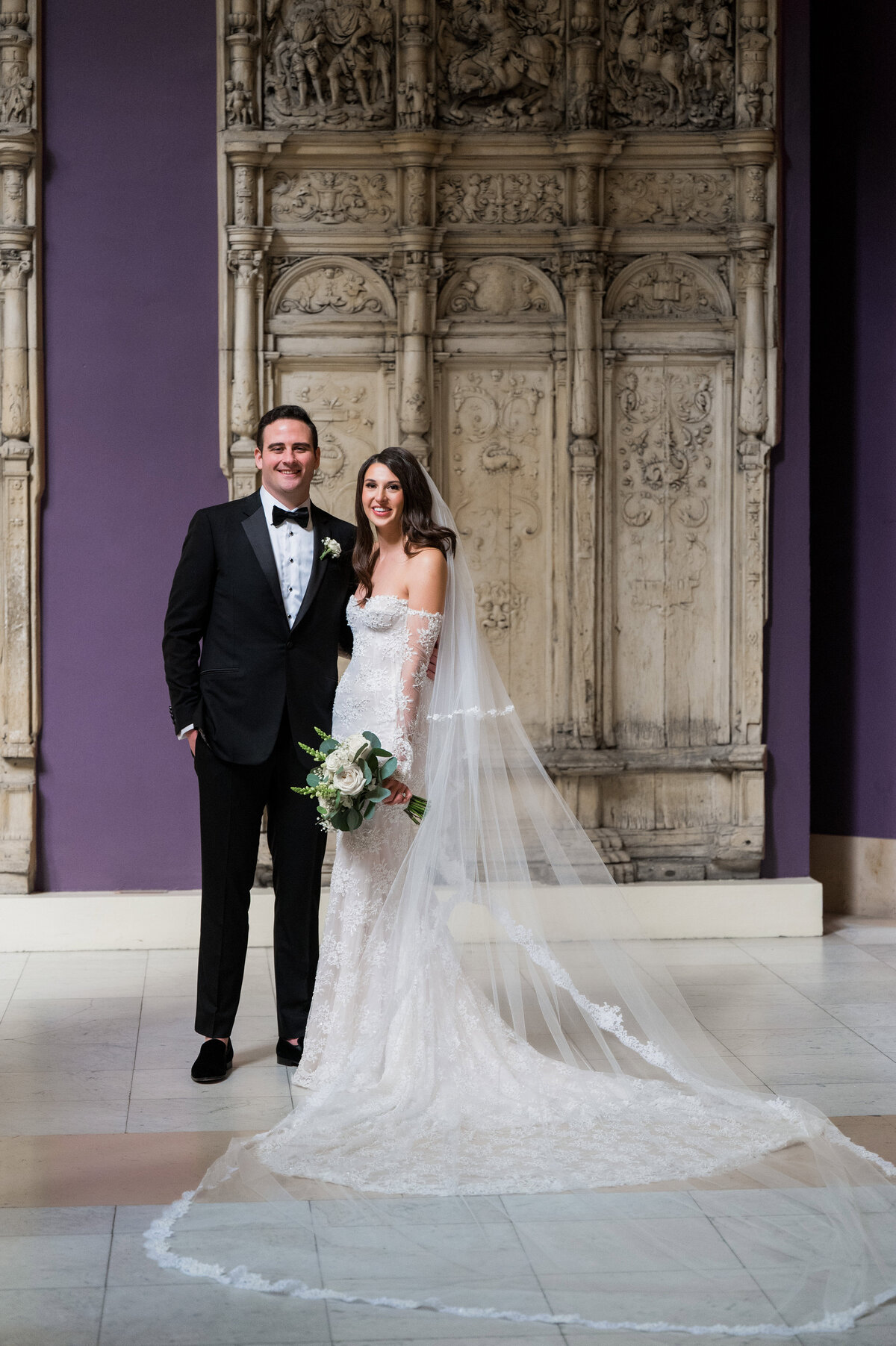 carnegie museum wedding couple in hall of architecture