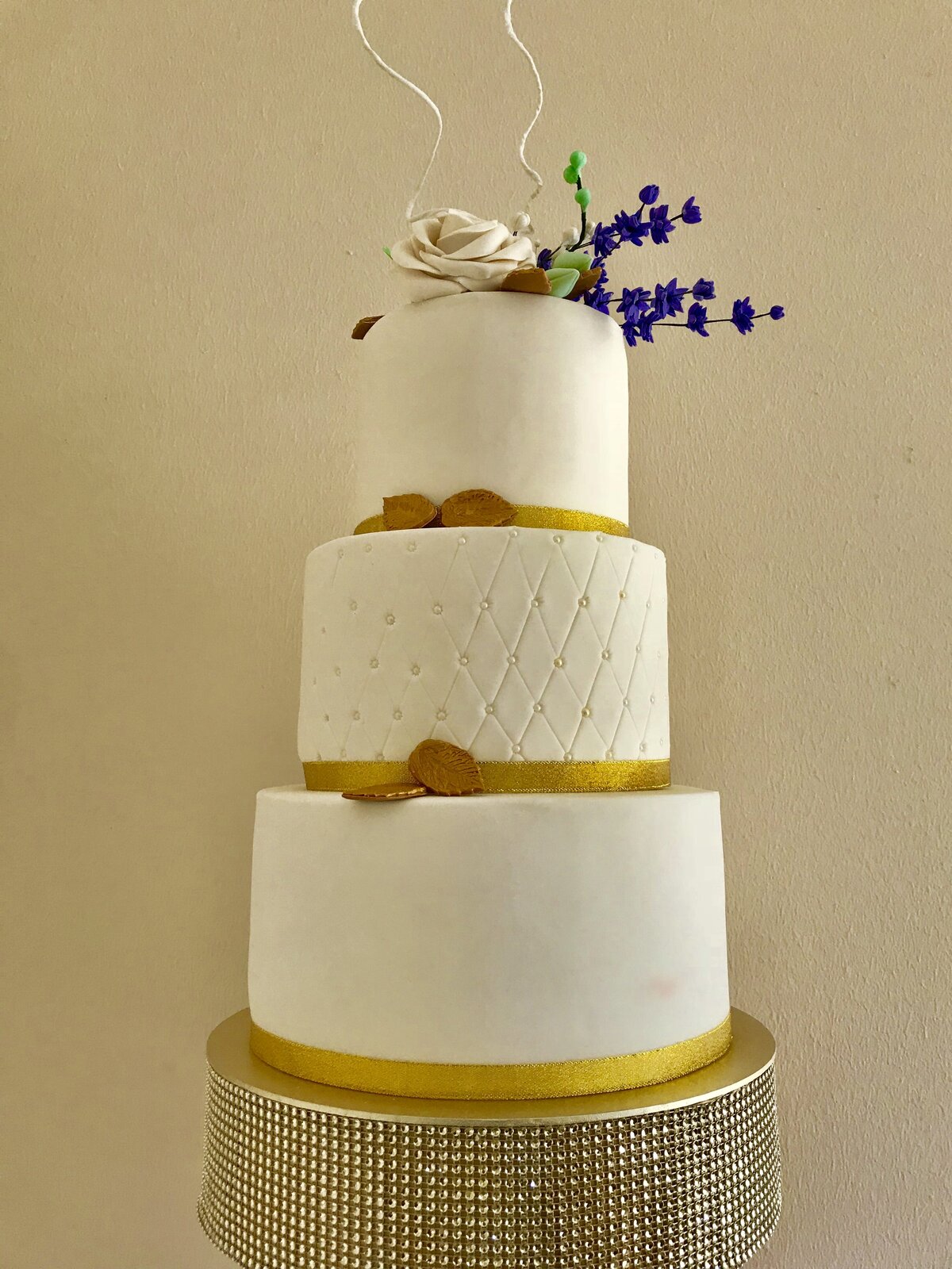 Classic3TierWeddingCake-Treatlane