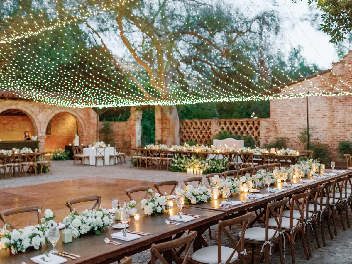 LucasRossi-Hummingbird-Nest-Ranch-Wedding-JJ-858