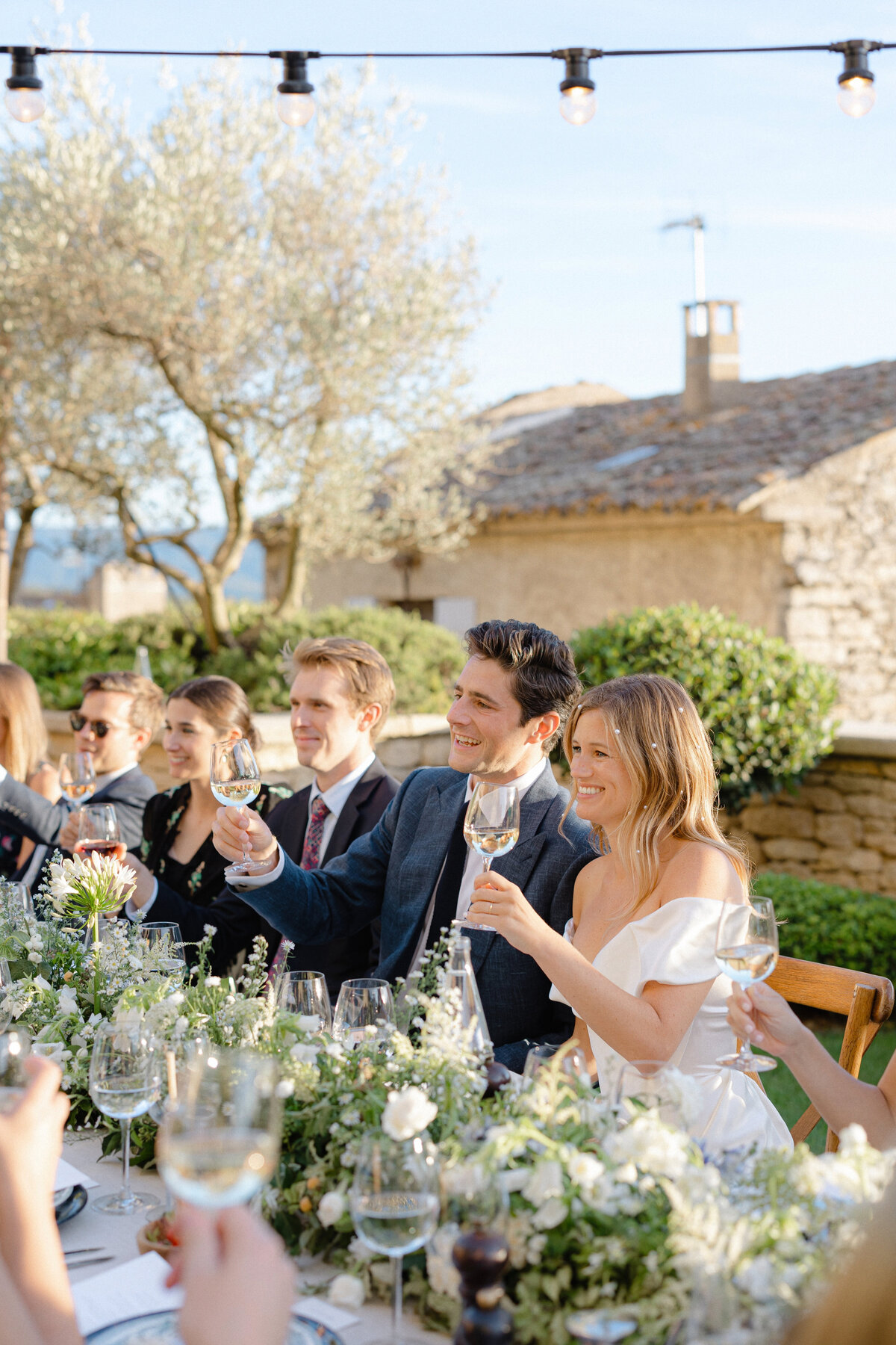 Elegant outside wedding dinner, Bastide des Gordes South of France