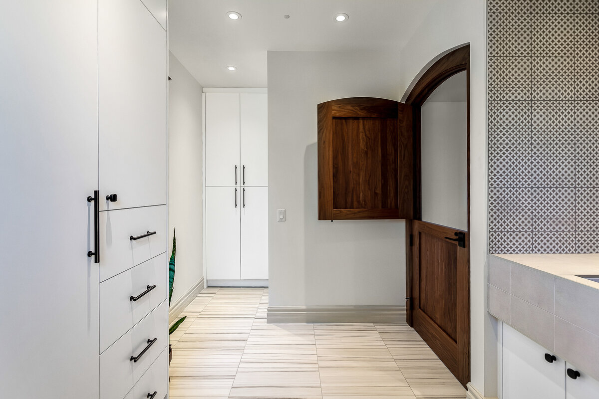 4719 CHARLES DR-4835-HDR