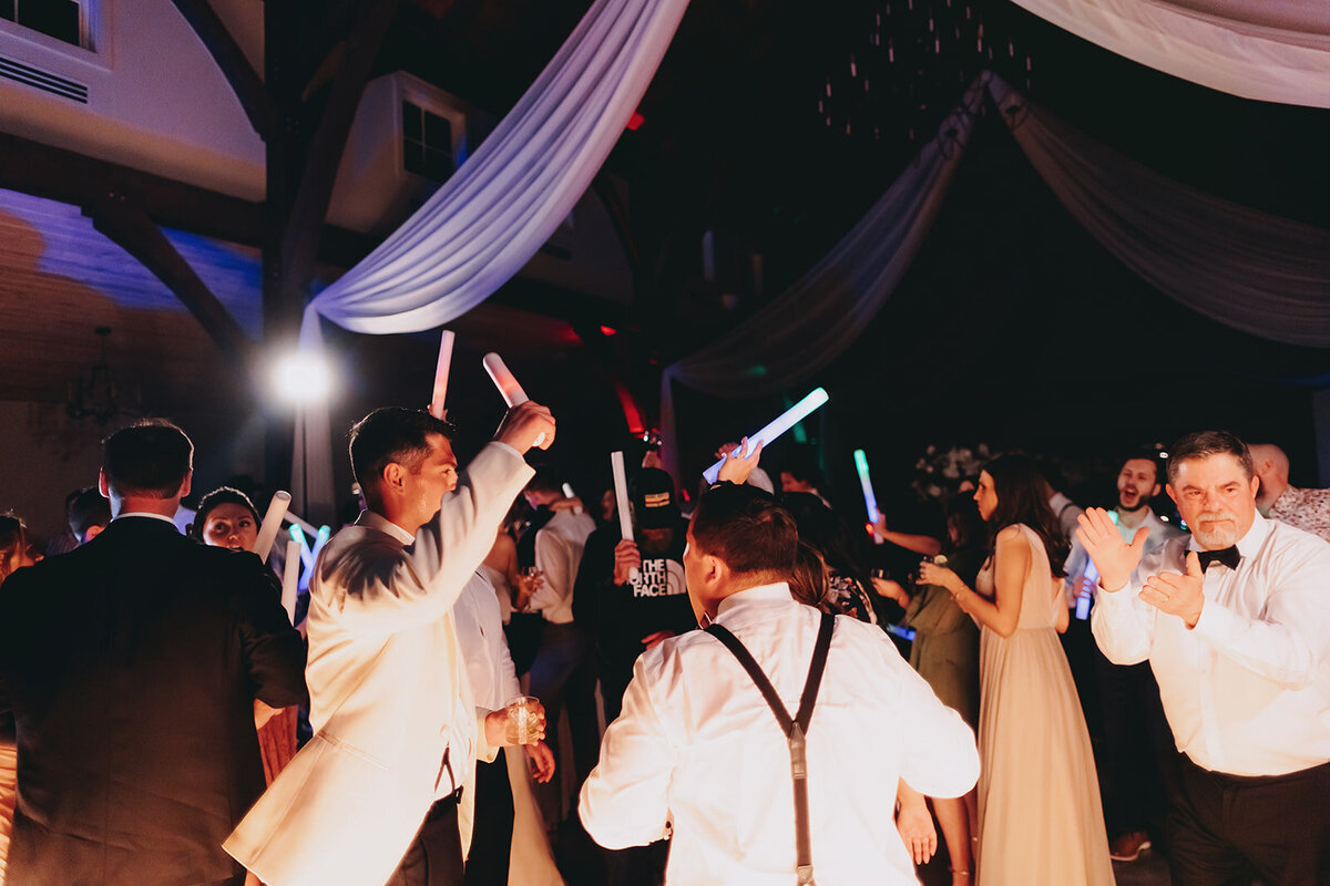 Fredericksburg-Wedding-Reception-Party-Vendor