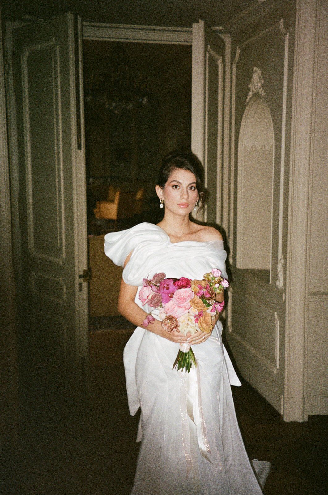 00003real-film-wedding-photos-lisa-lark-photography-st-charles-hall