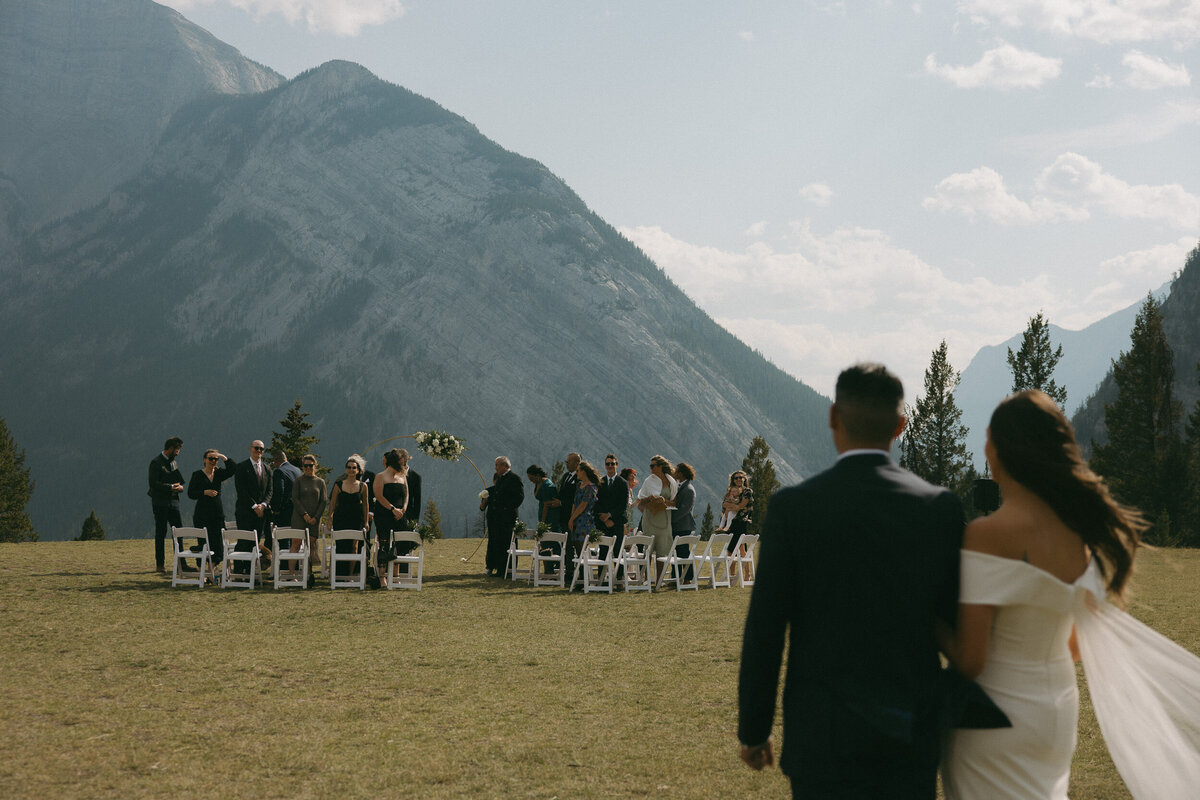 VPC-BANFF-INTIMATE-WEDDING-34